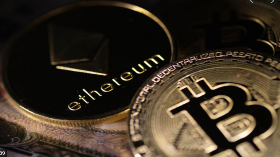 Ethereum breaks $2,000 per coin while BTC returns to $60,000